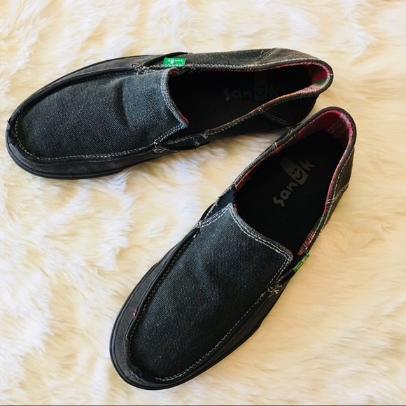 sanuk slip on mens